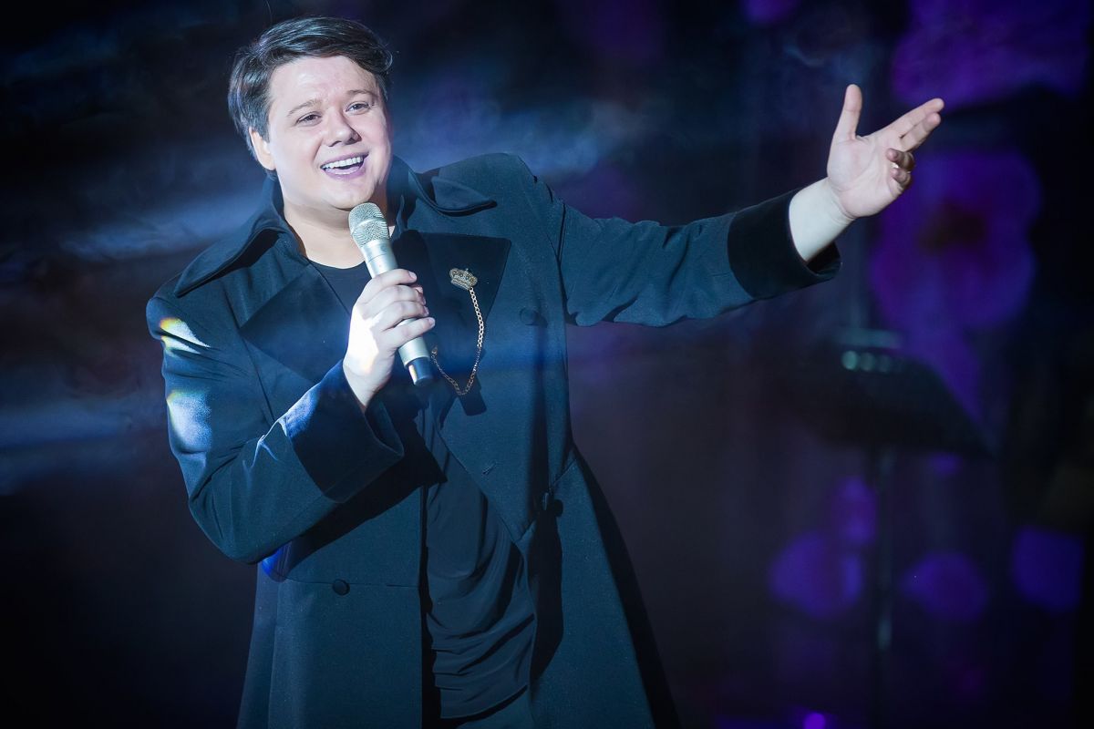 „Împodobește, mamă, bradul”. Care este povestea din spatele celei mai populare melodii a lui Fuego