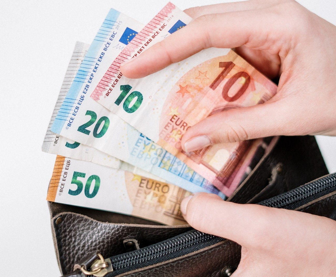 Salariul minim, în 2022, în Europa