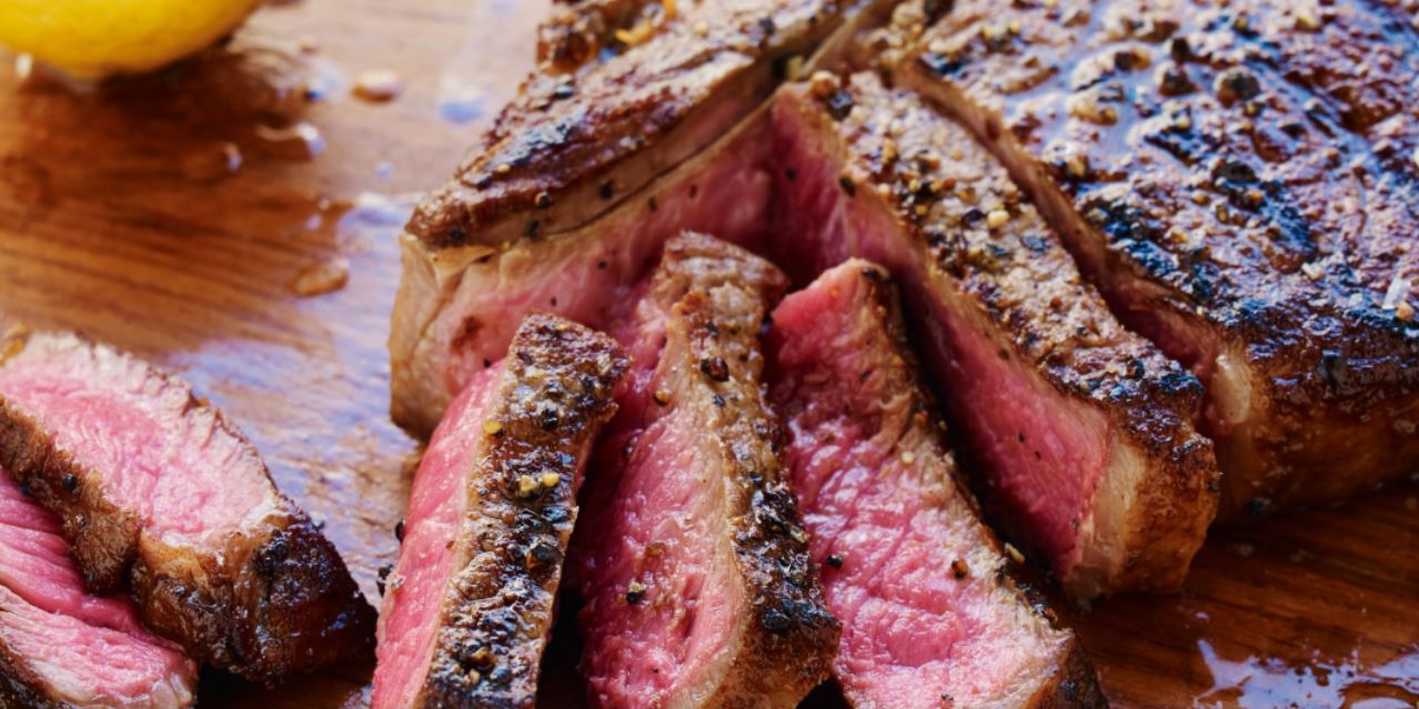 Friptură de vită la cuptor, rețeta de la  Cătălin Scărlătescu. Celebrul chef de la Antenă are două mari secrete