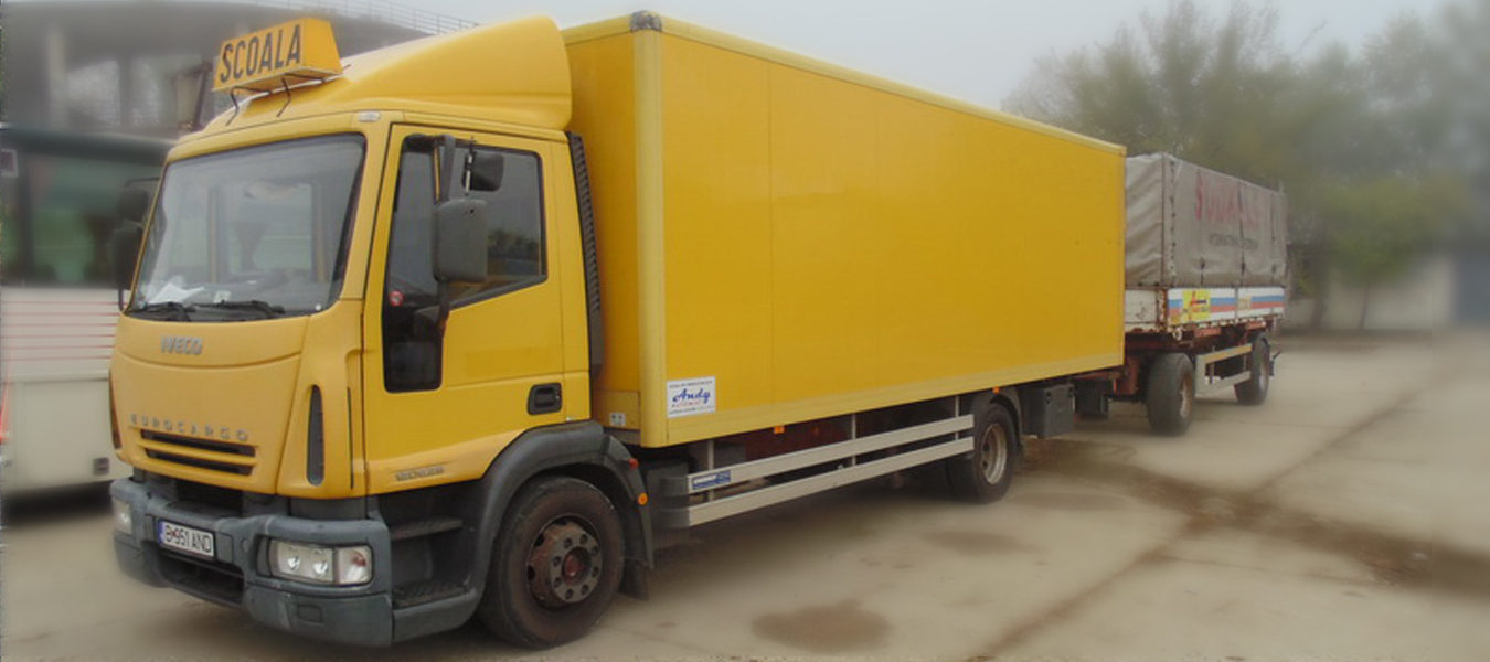 Mașină școală de șoferi categoria C și CE