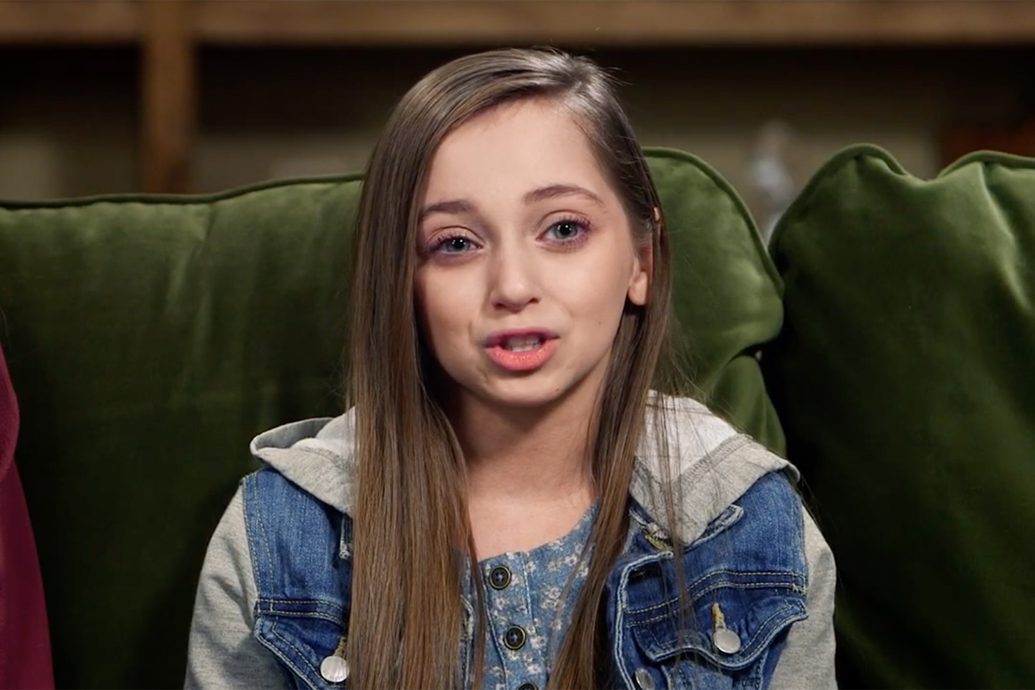 Tânăra care la 22 de ani arată ca la 8 ani. Cazul fetei care nu îmbătrânește a uimit pe toată lumea. Ce i-au spus medicii