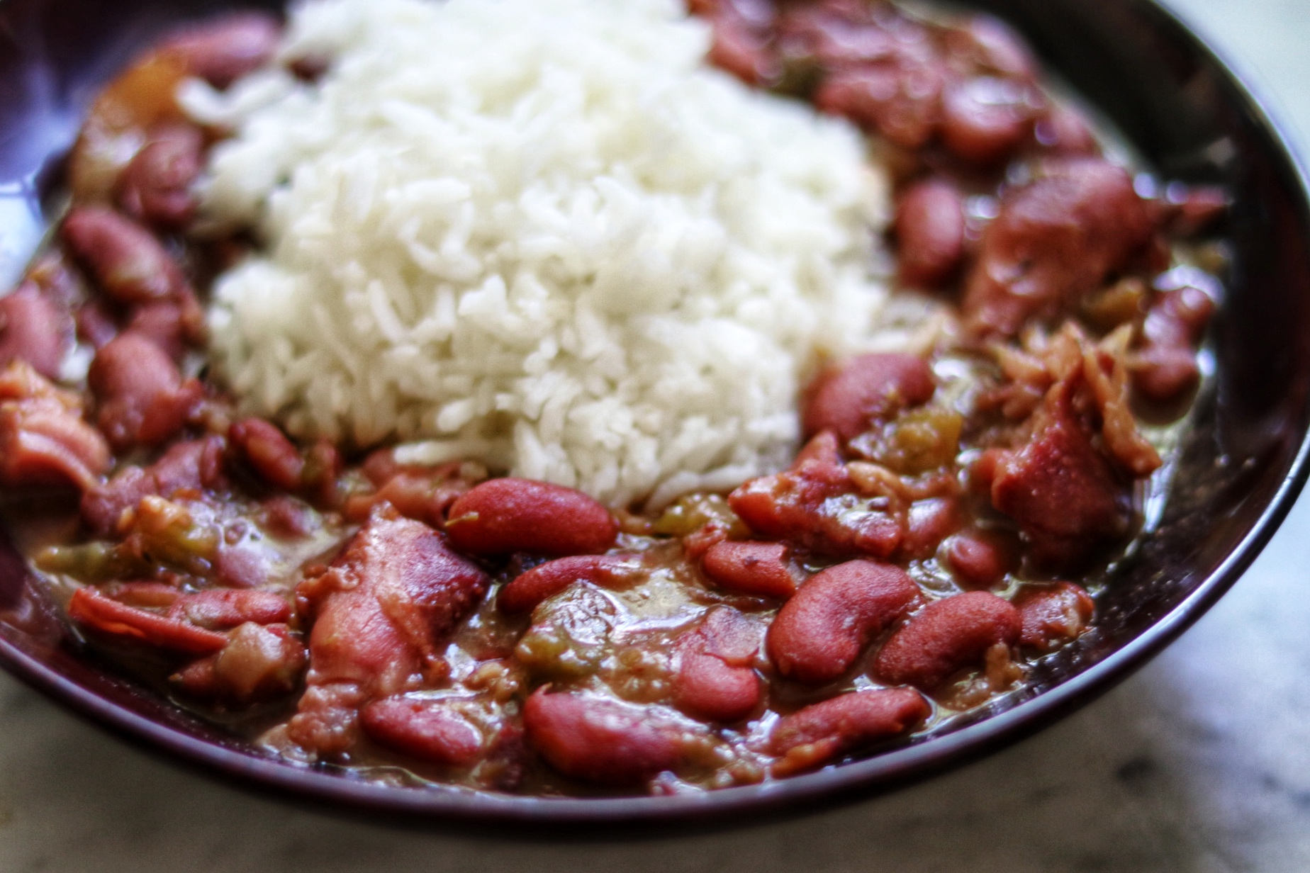 5 rețete cu fasole roșie din conservă. Se prepară simplu și ușor, iar rezultatul final este delicios