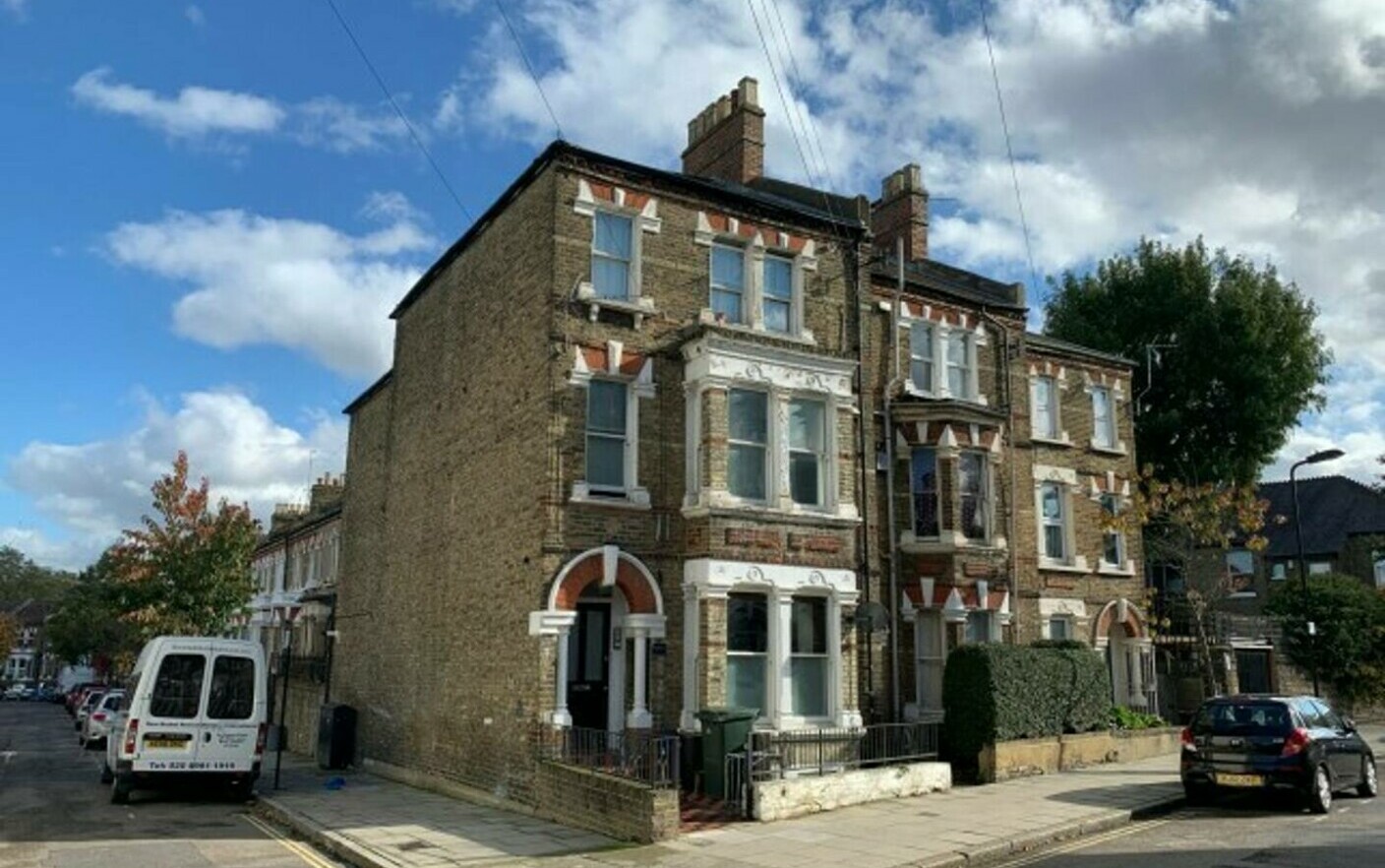 Cel mai mic apartament din Londra, scos la vânzare la 50.000 de lire sterline. Cum arată locuința care măsoară doar 7 metri pătrați