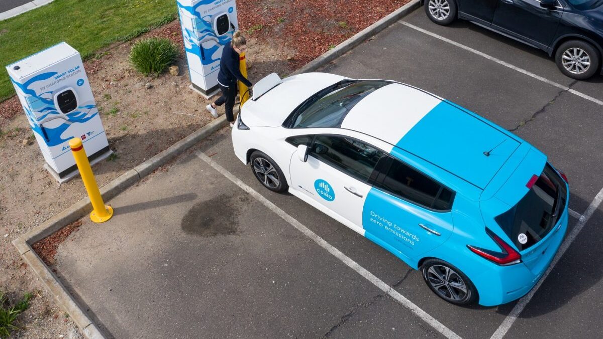 Crește numărul de înmatriculări de autoturisme electrice în România. În mai, 88% mai multe înmatriculări