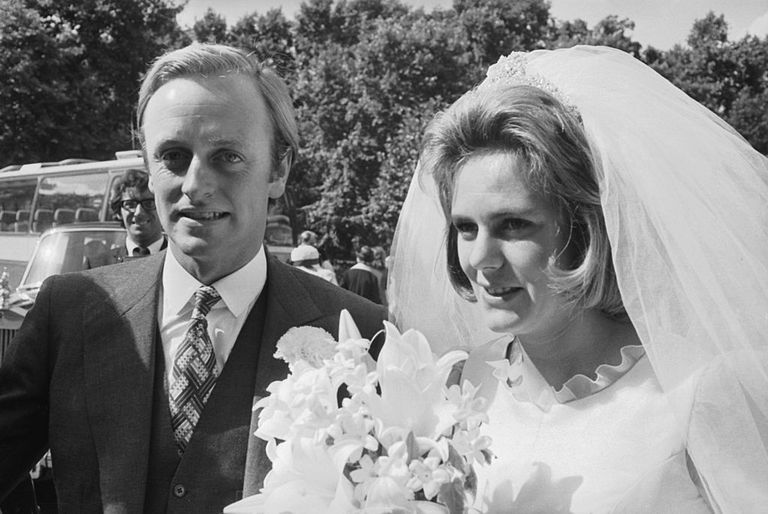 Camilla se căsătorește cu maiorul Andrew Parker-Bowles / GETTY IMAGES