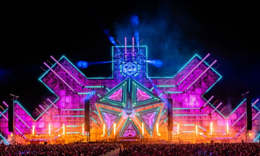 SAGA 2022. Când și unde are loc, ce artiști au fost anunțați și de la ce preț pornesc abonamentele de acces. Totul despre ediția din acest an