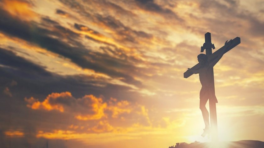 Cine a găsit și cum a fost descoperită Sfânta Cruce pe care a fost răstignit Mântuitorul. Minunea care s-a petrecut la atingerea ei