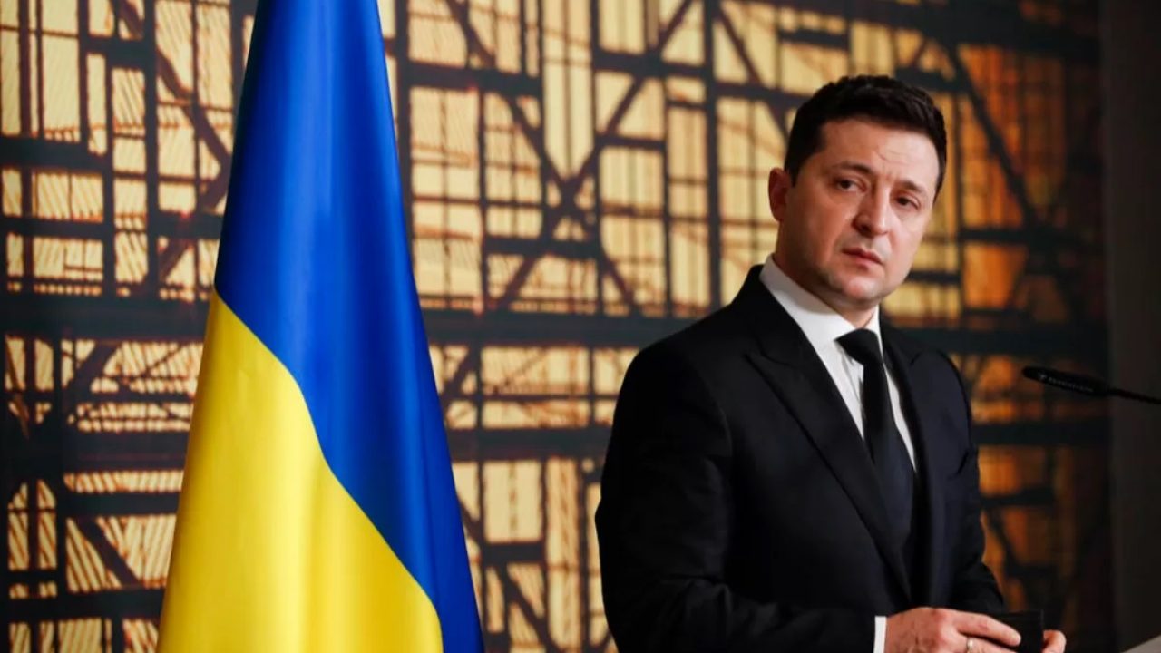 Cum arată și cu ce se ocupă tatăl lui Volodimir Zelenski. Este un reputat om de știință. Imagini rare cu familia președintelui Ucrainei