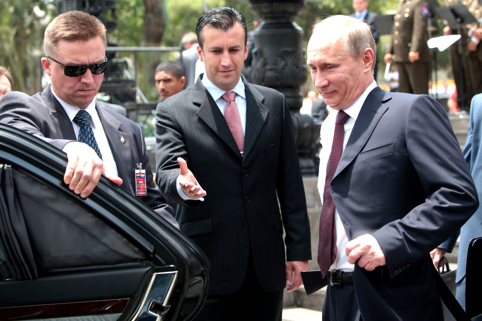 Cum sunt aleşi bodyguarzii lui Putin. Detalii neștiute despre cei care îi asigură protecție unuia dintre cei mai bine păziți oameni ai planetei