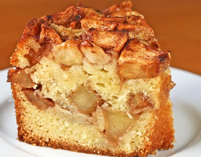 prăjitură cu mere
