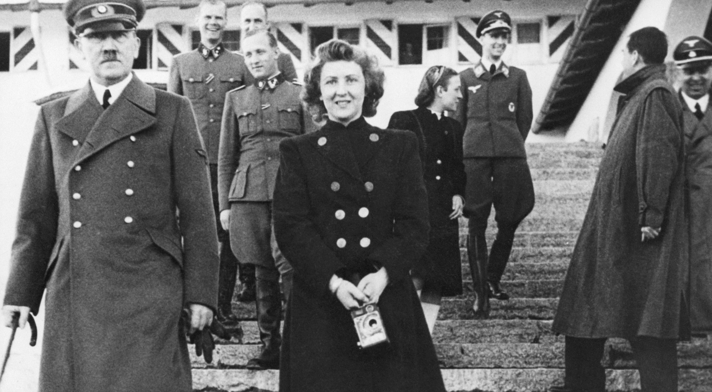 29 aprilie, ziua în care Adolf Hitler și Eva Braun s-au căsătorit. Ce s-a întâmplat o zi mai târziu. Sfârșitul tragic