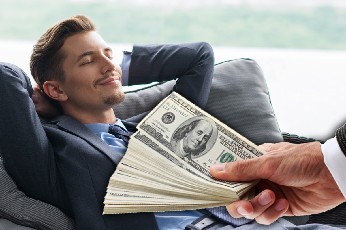 Bărbatul care e plătit regește ca să nu facă nimic. Cum a ajuns să-și construiască o afacere de succes fără să depună vreun efort special