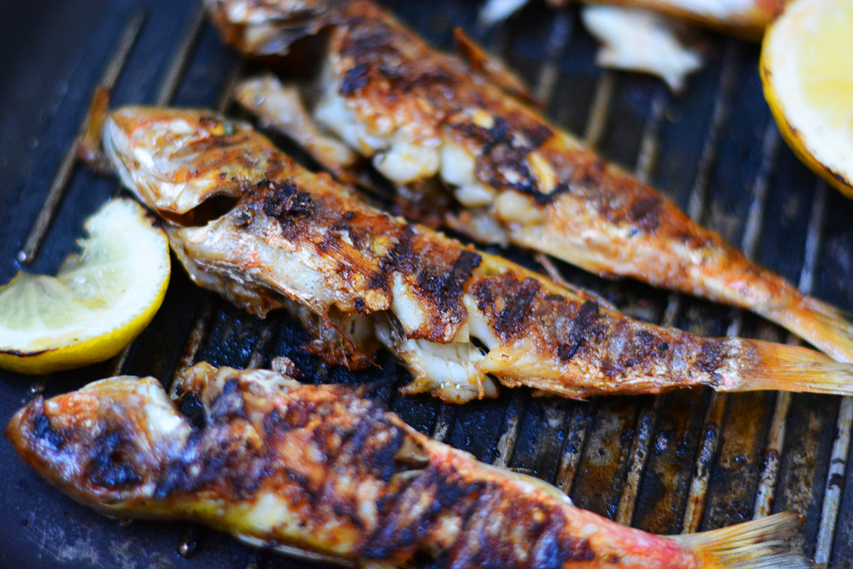 Cel mai bun pește pentru grătar. Nu se sfărâmă, nu se usucă. 5 recomandări