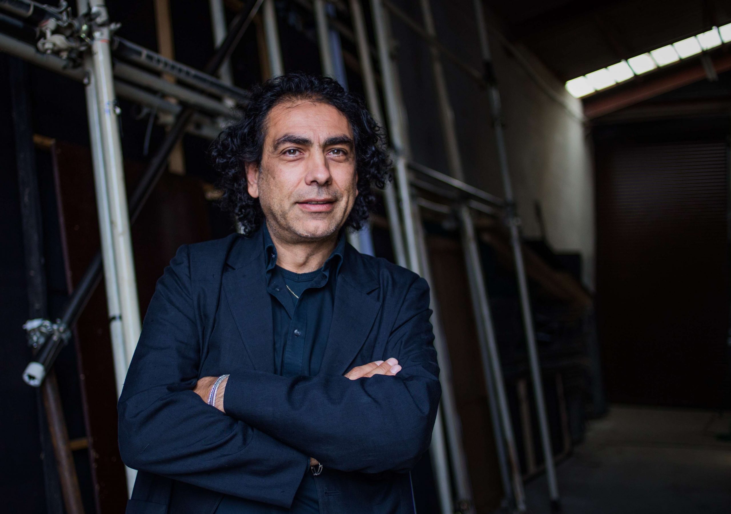 Cine este Dragoș Buhagiar