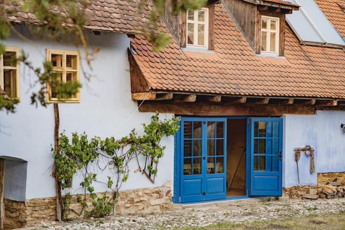 7 cele mai frumoase sate din România. Locul extraordinar, iubit și lăudat de prințul Charles, unde acesta are o casă