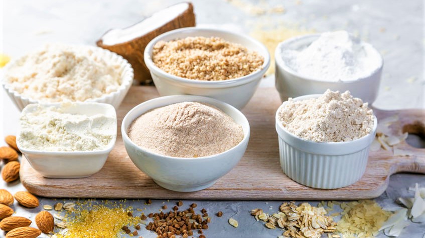 Ce este făina cu agent de creștere și care este diferența dintre aceasta și făina simplă