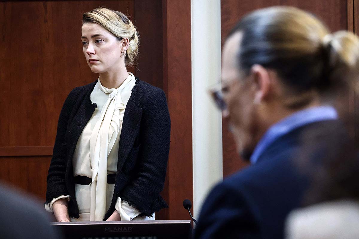 Ce riscă Amber Heard pentru că a mințit sub jurământ. Nu va scăpa doar cu imaginea șifonată