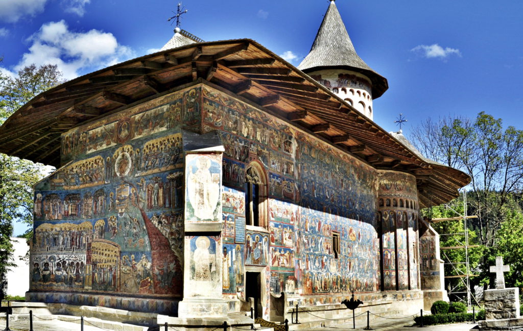 Cine a construit Mănăstirea Voroneț