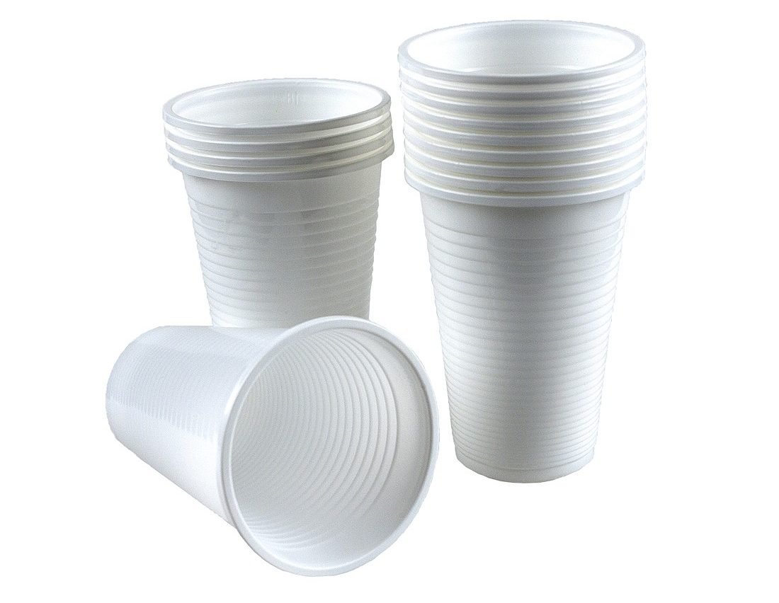 Pahare de plastic