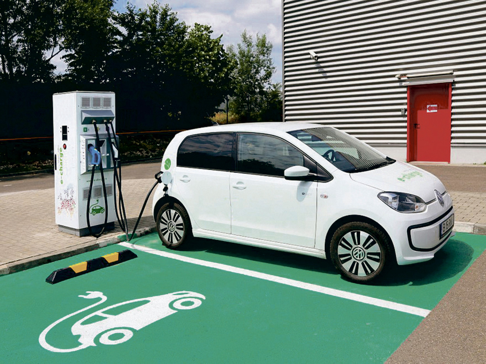 Mașină electrică