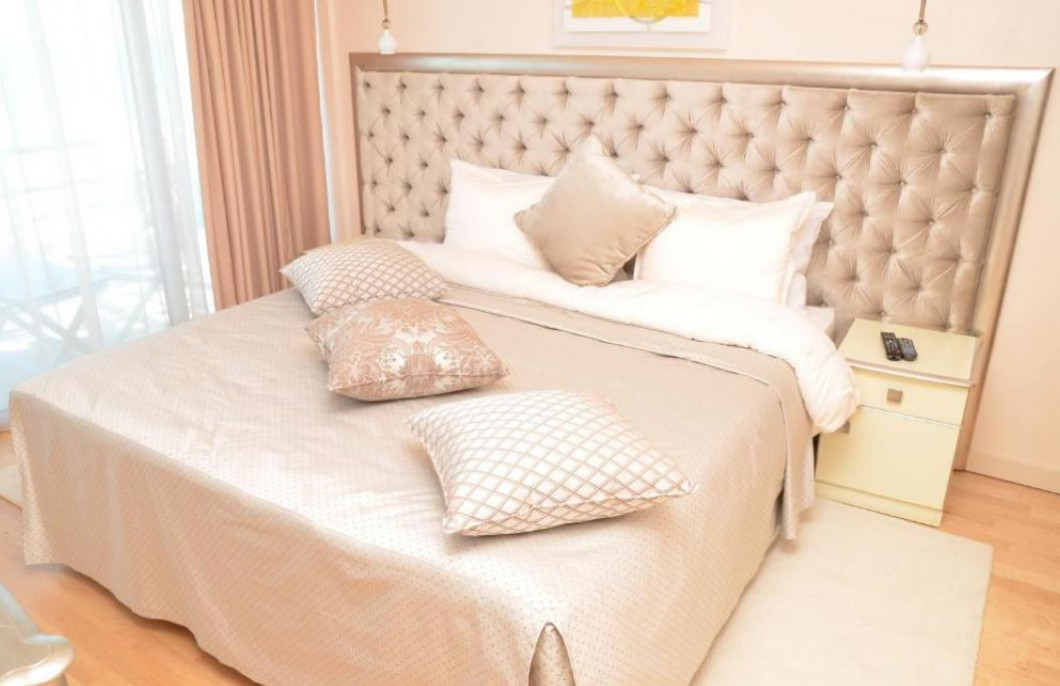 Străinii nu mai dorm în România