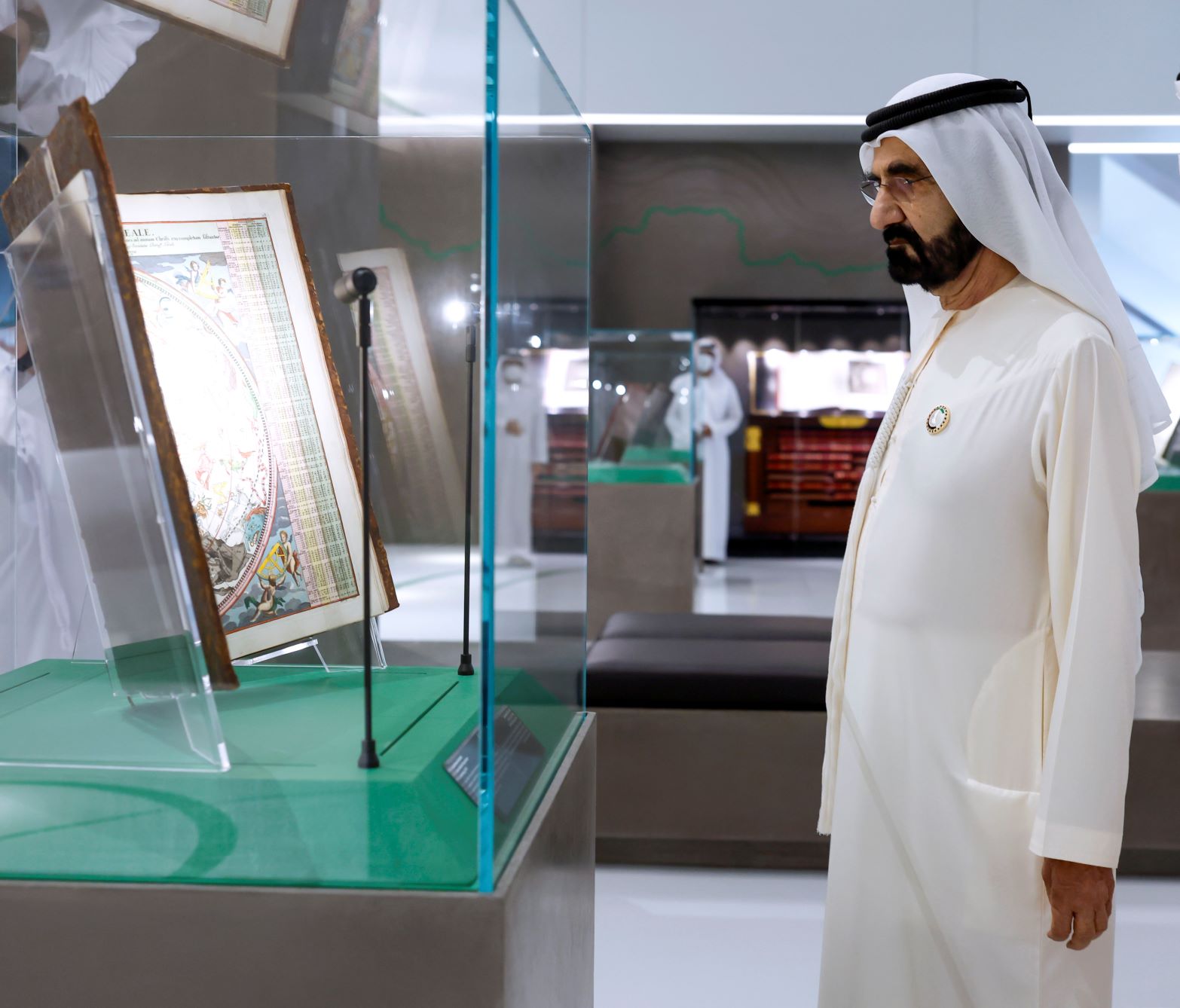 Cum arată și ce conține cea mai mare bibliotecă din lumea arabă. Conducătorul Dubaiului a inaugurat-o, investiția se ridică la 1 miliard AED