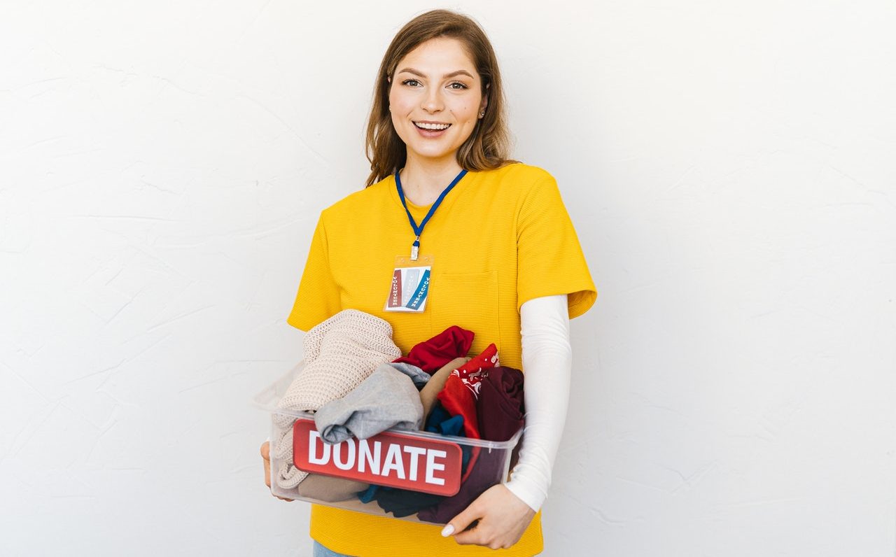 De ce să faci voluntariat. Cel puțin 20 de beneficii pe care ți le aduce