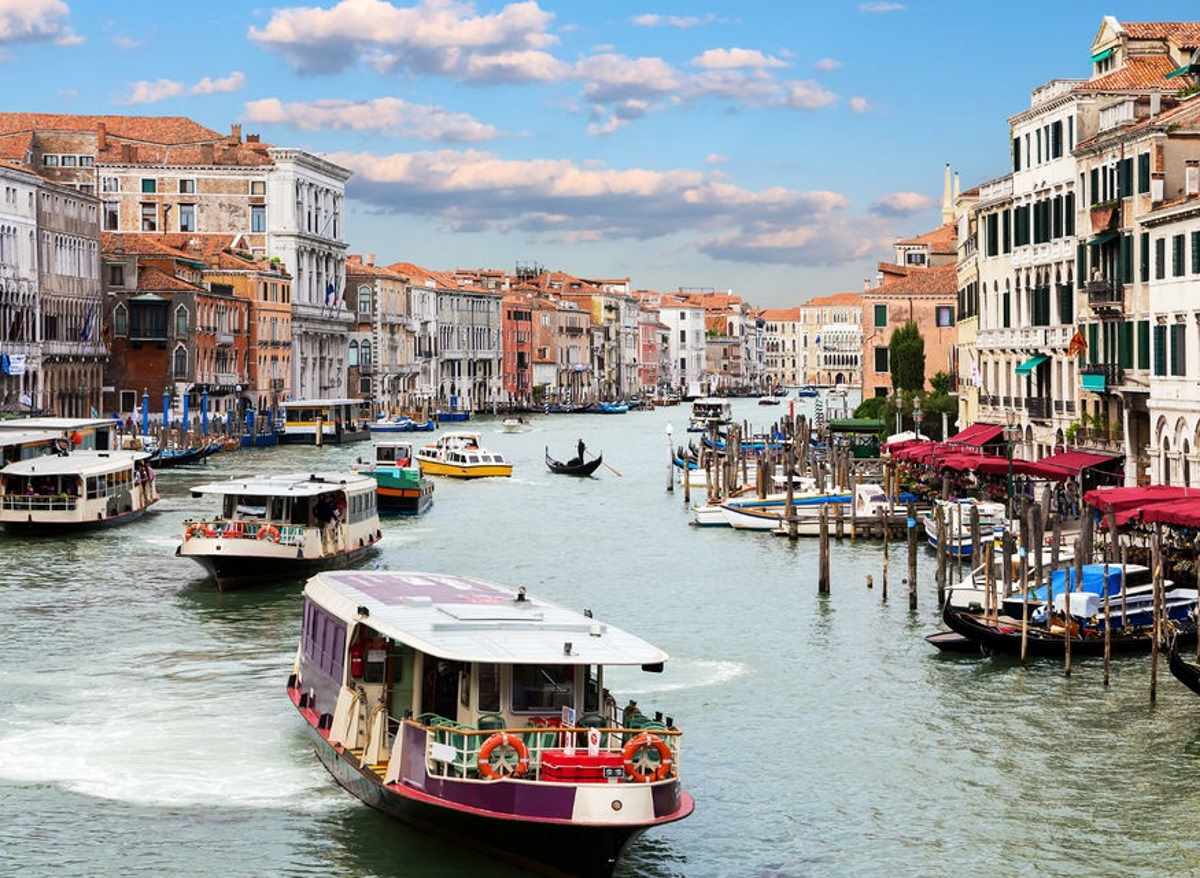 Unde să nu mergi în vacanță în luna iulie, dacă fugi de aglomerație și temperaturi ridicate