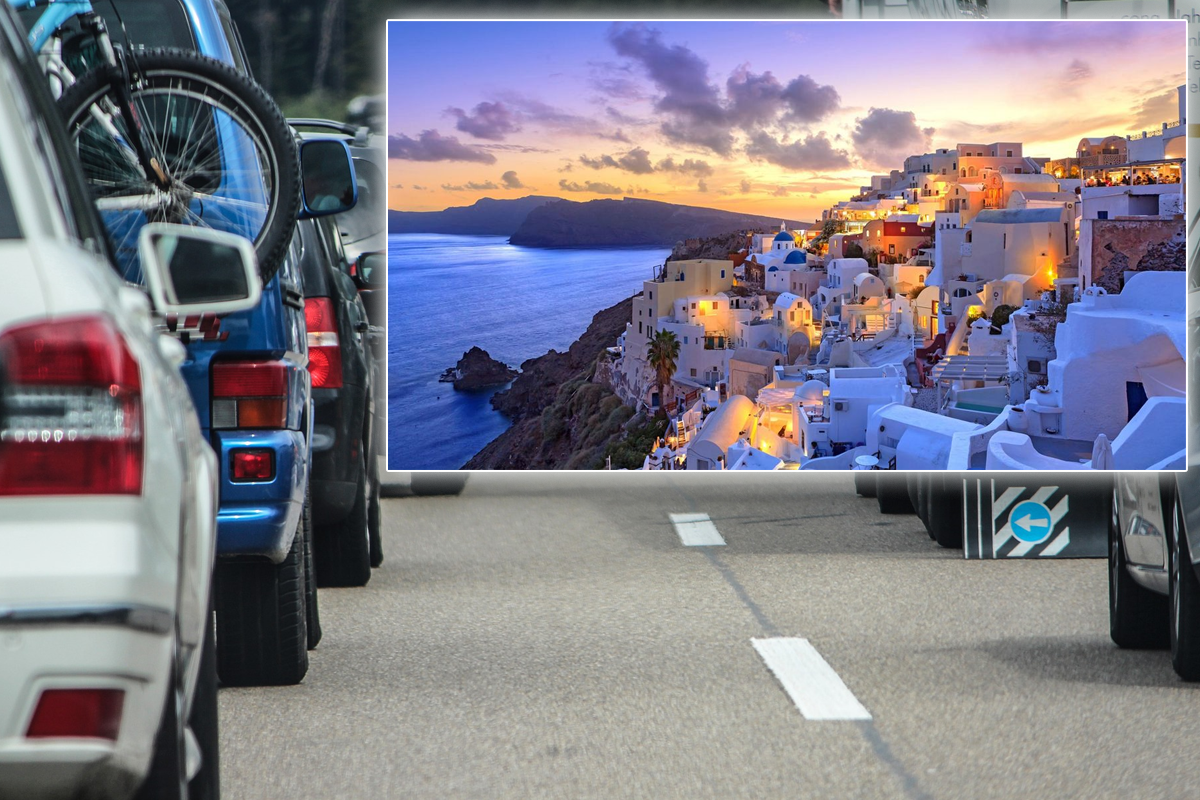 Vacanță în Grecia 2022. Ce trebuie să știe românii care merg cu mașina în acest loc. Greșeala care îi lasă fără permis și plăcuțe