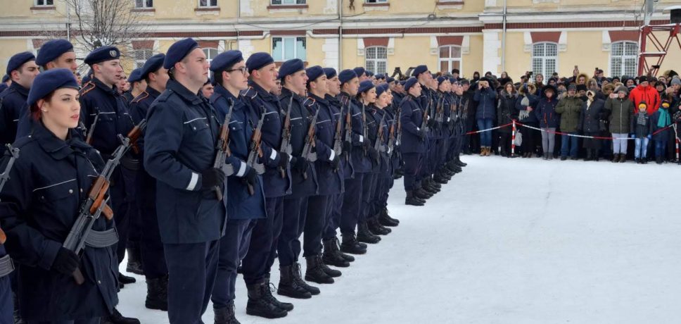 Ce salariu are un jandarm