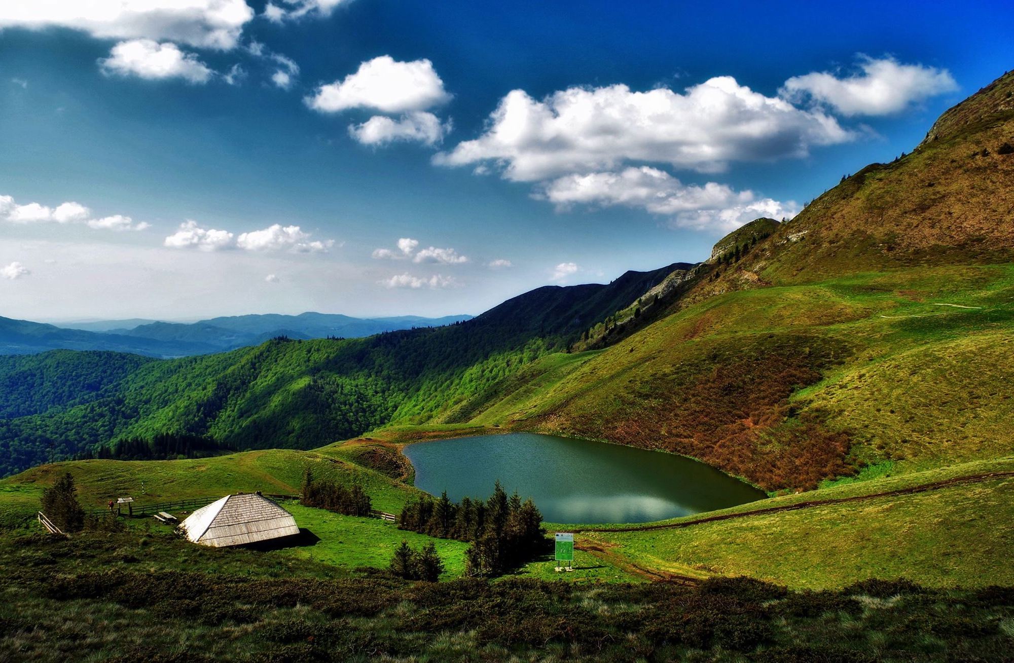 Lacul fără fund din România