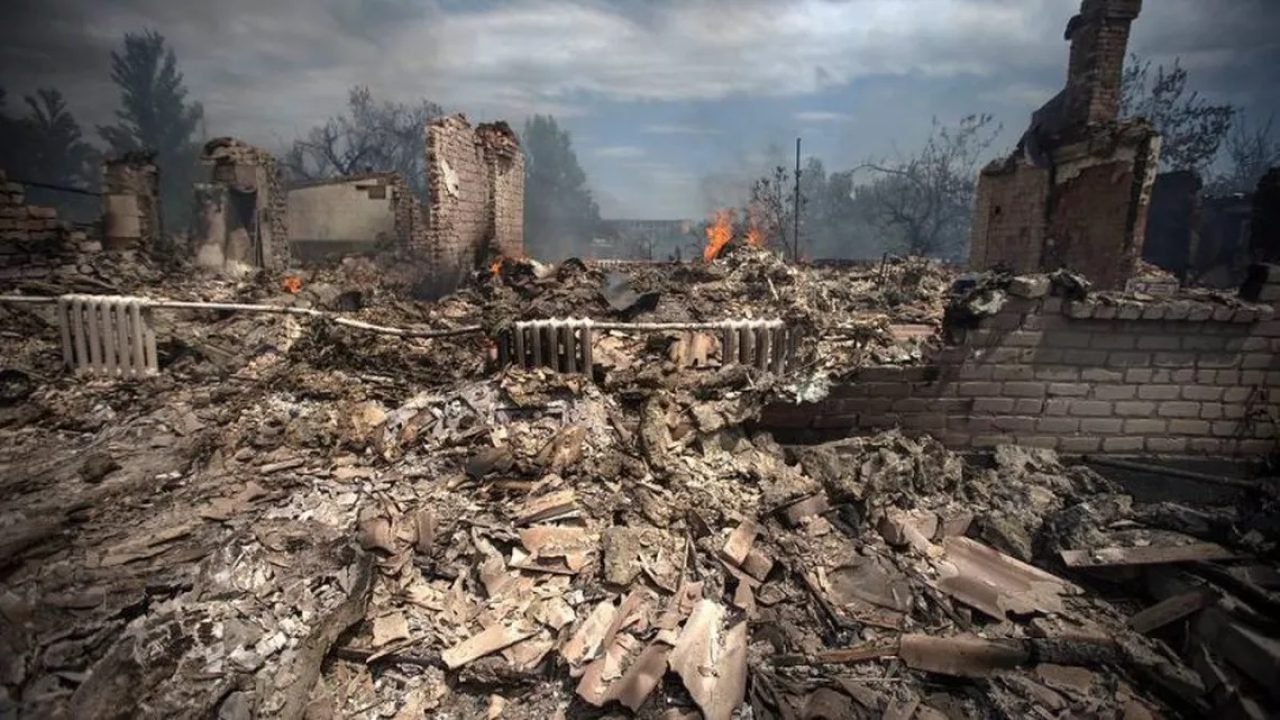 Clădiri distruse de armata rusă în Ucraina