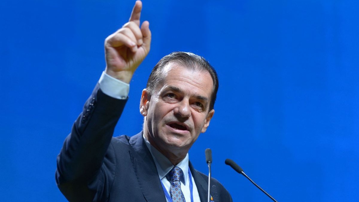 De ce dă Ludovic Orban Guvernul României în judecată