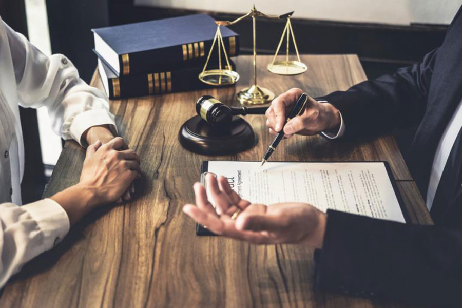 Moștenirea legală: cum se împarte averea în familie după moartea unei rude. Cine are, de fapt, dreptul la bunuri