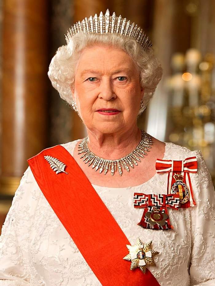 Regina Elisabeta a II-a a murit la 96 de ani