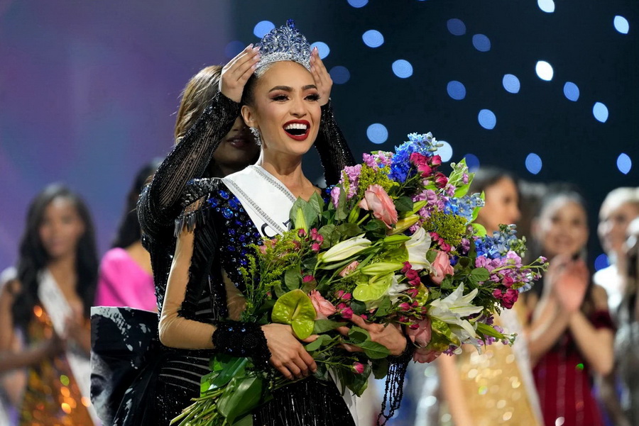 Cine este Miss Univers 2023 și cu ce se ocupă de fapt. Povestea incredibilă a tinerei desemnată cea mai frumoasă din lume