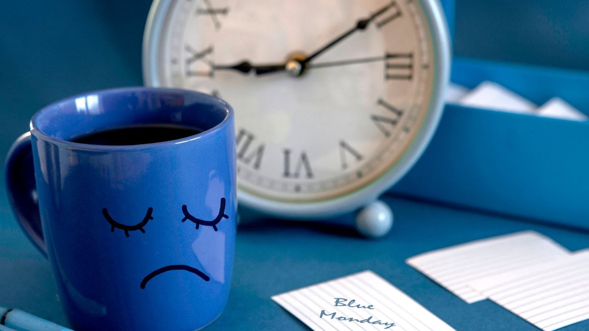 De ce luni, 16 ianuarie, este considerată cea mai deprimantă zi a anului. Cine i-a dat denumirea de Blue Monday
