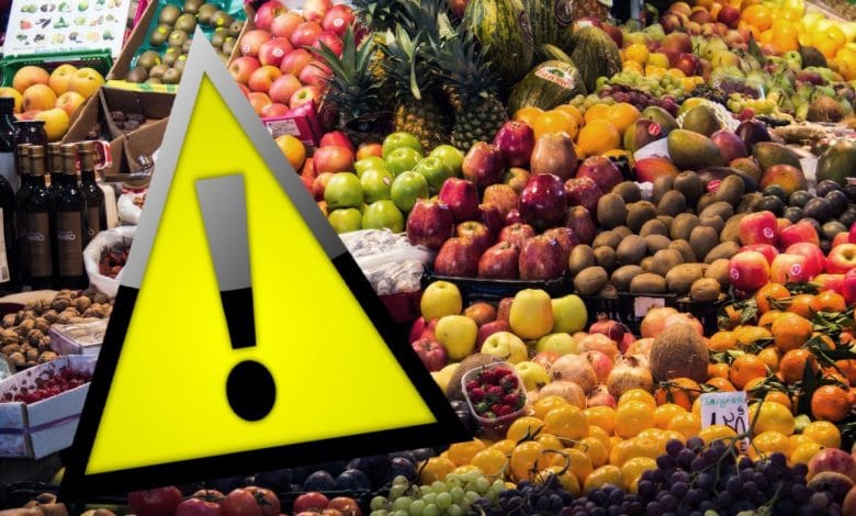 Ce conţin multe dintre fructele şi legumele importate în România. „Pot provoca anumite tipuri de cancer”