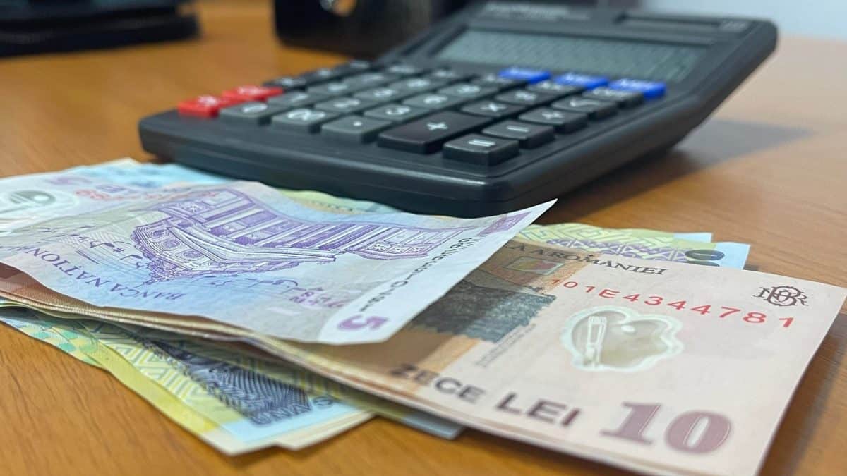 Când trebuie să plăteşti CASS. Cum se calculează pentru dobânzi, dividende şi activităţi independente