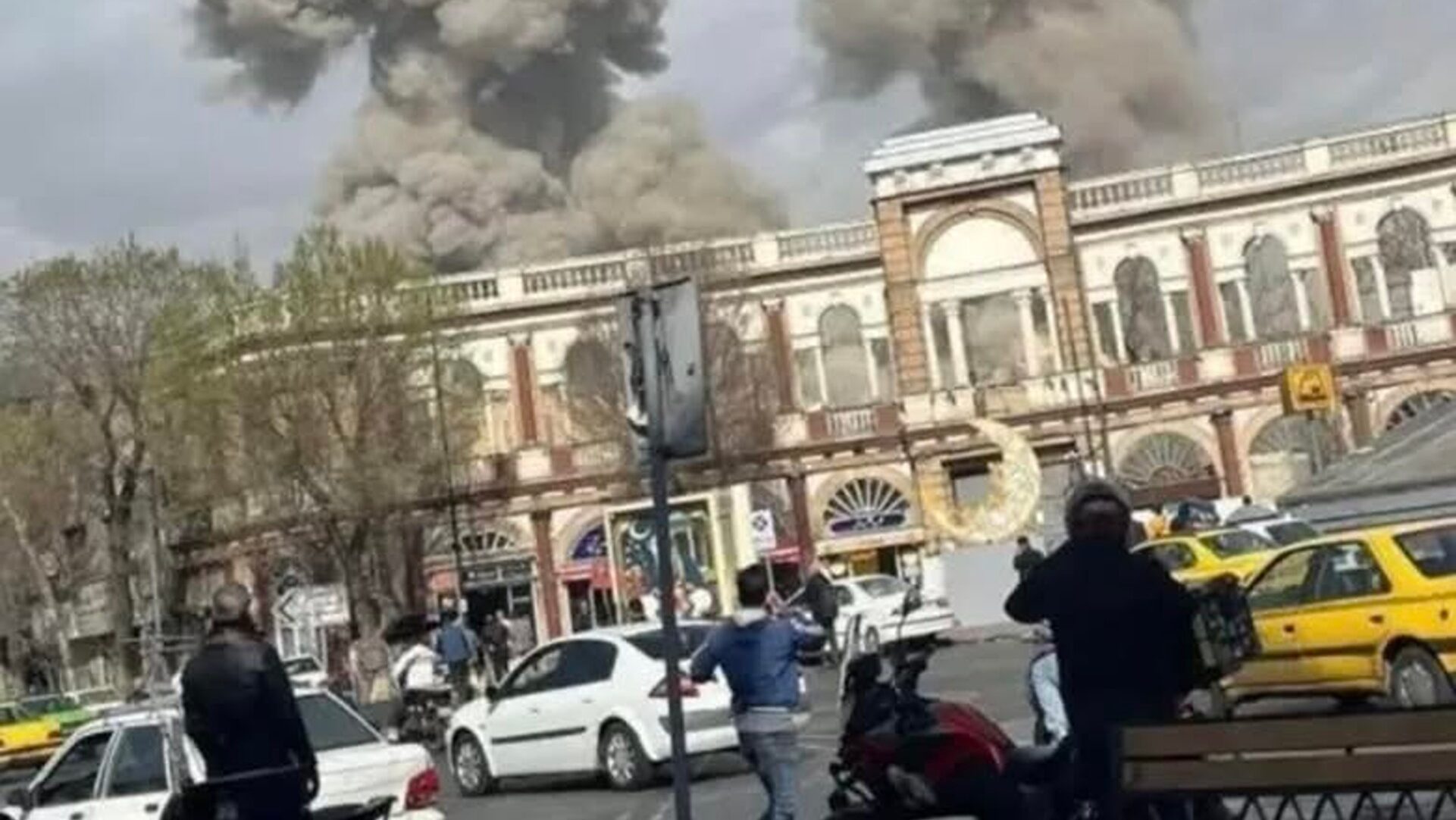 Regimul iranian, lovit în „inima” Teheranului, anunță armata israeliană. Crește preţul petrolului