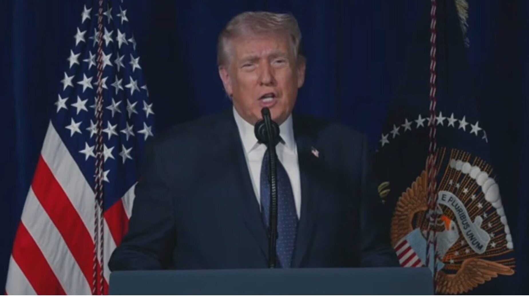 Donald Trump a anunțat că numărul doi din ierarhia organizației Stat Islamic a fost eliminat în Nigeria