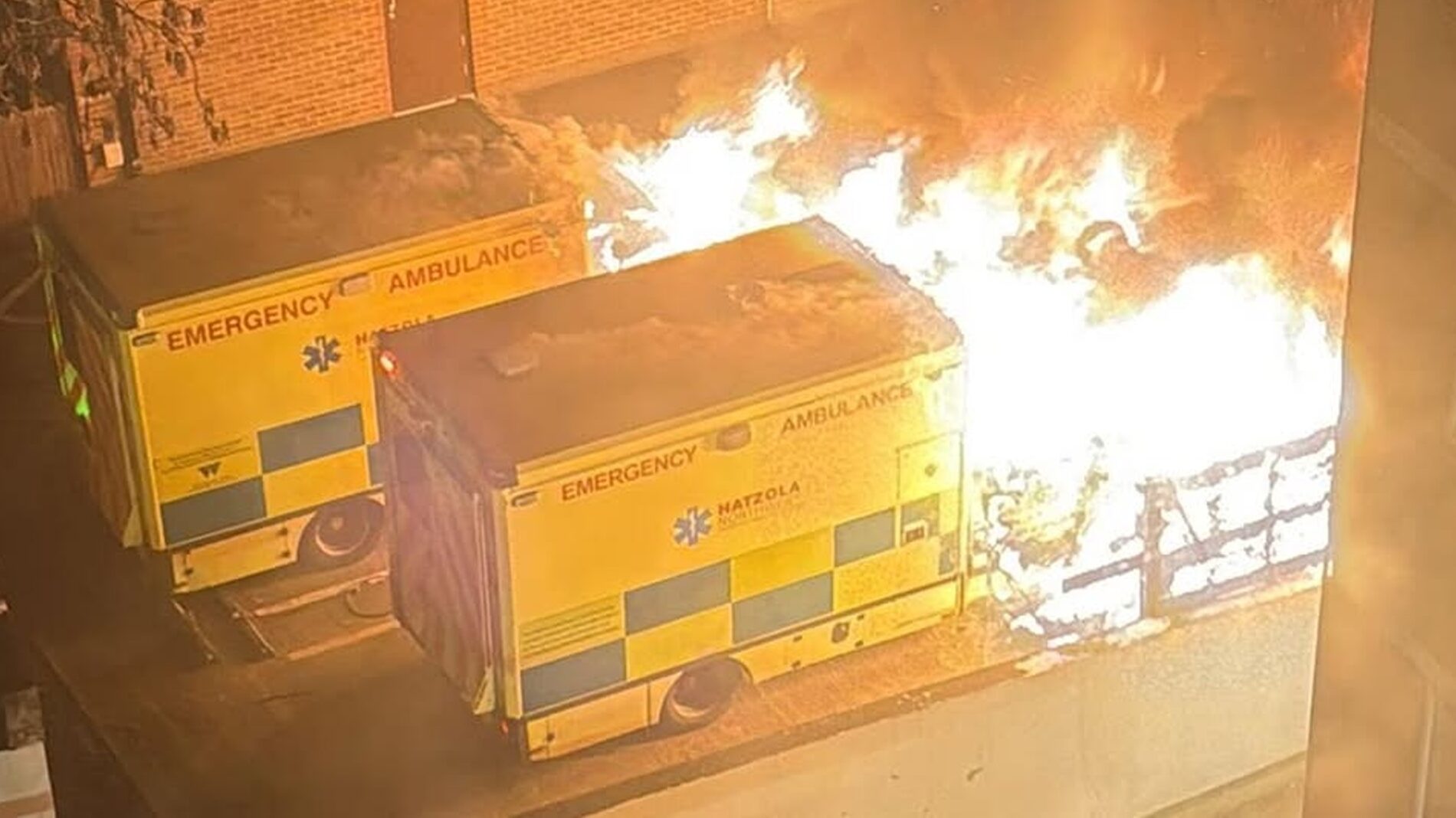 Anchetă la Londra pentru o infracțiune presupusă antisemită. Mai multe ambulanțe au fost incendiate