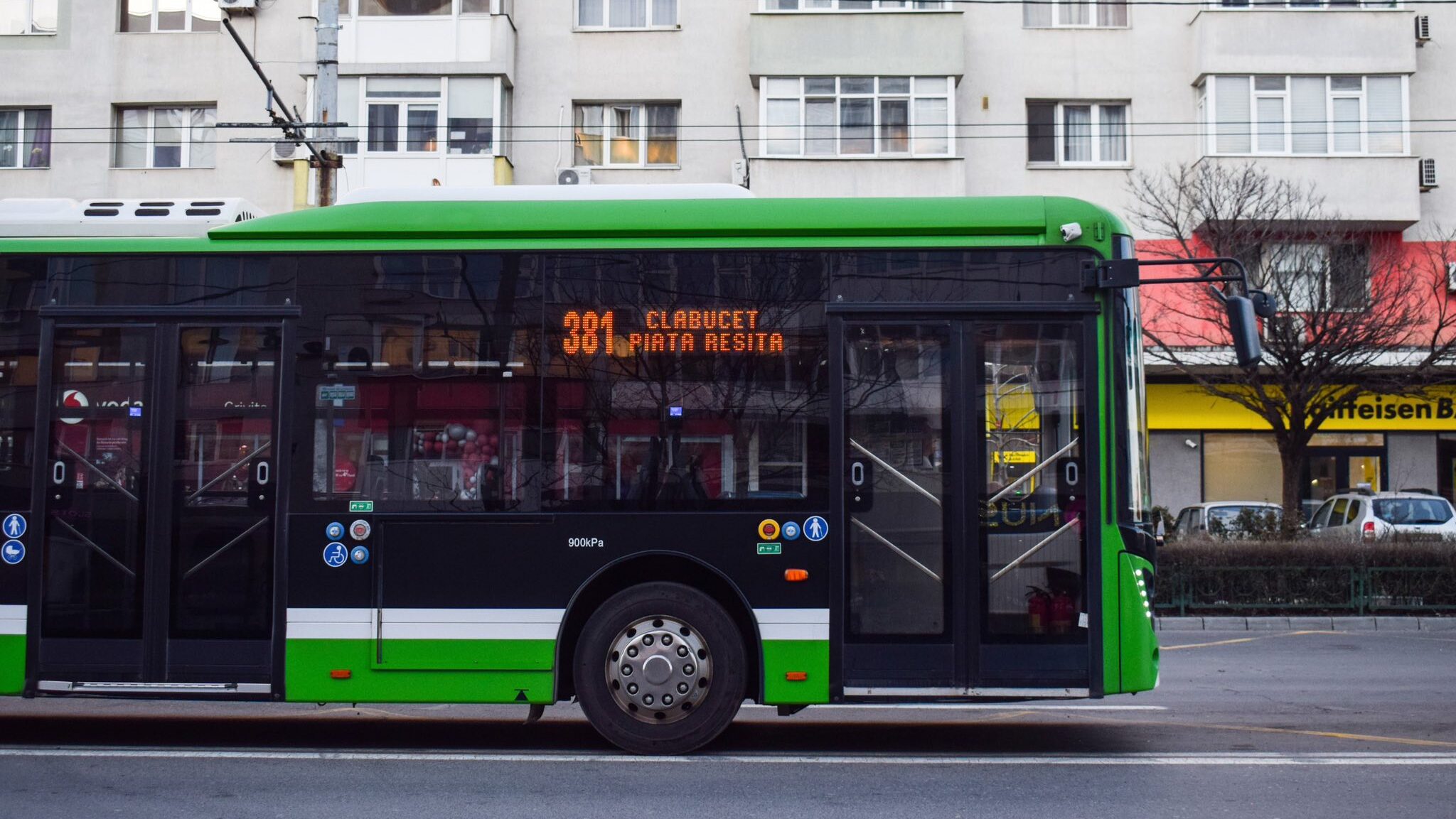 Joi și vineri seara, patru linii de transport în comun ar putea fi deviate din cauza unor meciuri