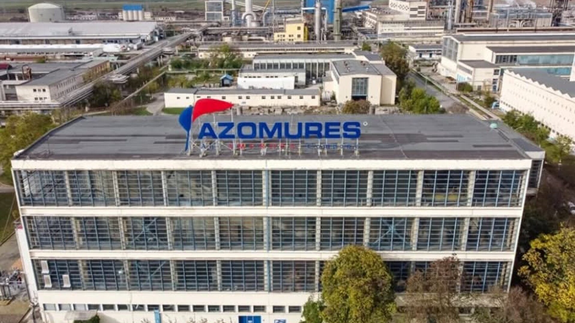 Protest al sindicaliștilor din Azomureș în fața Ministerului Energiei