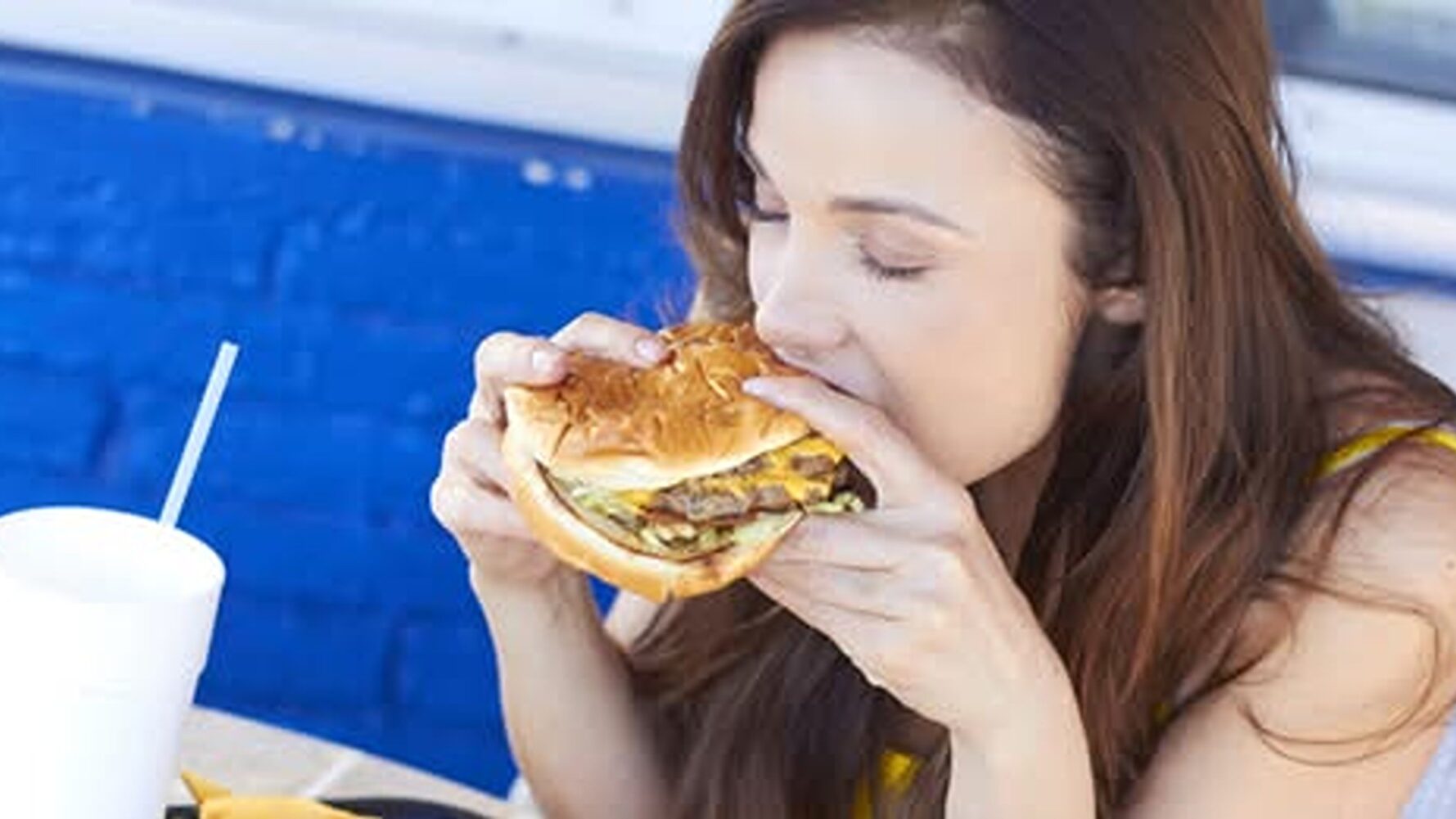 Restaurantele de tip fast-food din SUA vor să reînvie cultura localurilor deschise non-stop